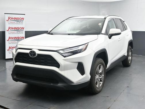 Ice Cap 2024 Toyota RAV4 XLE