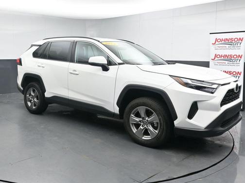 Ice Cap 2024 Toyota RAV4 XLE