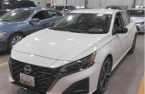 2023 Nissan Altima SR FWD