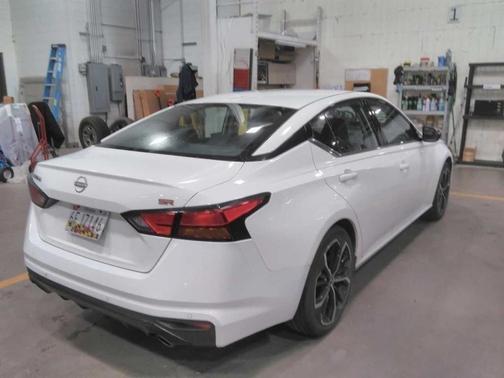 2023 Nissan Altima SR FWD