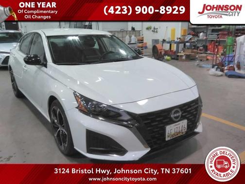 2023 Nissan Altima SR FWD