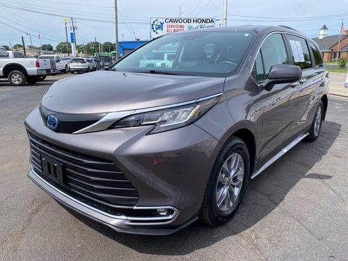 Predawn Gray Mica 2023 Toyota Sienna XLE