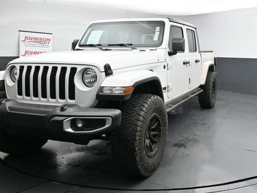 2022 Jeep Gladiator Sport S