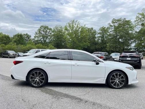 2020 Toyota Avalon XSE