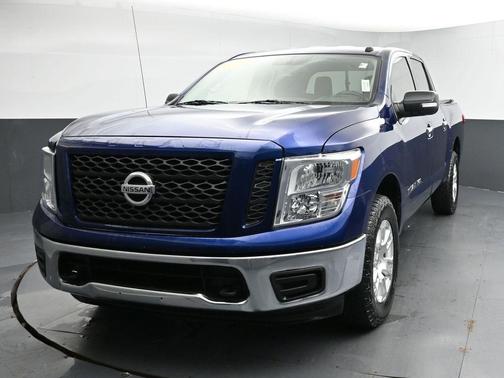 2019 Nissan Titan SV