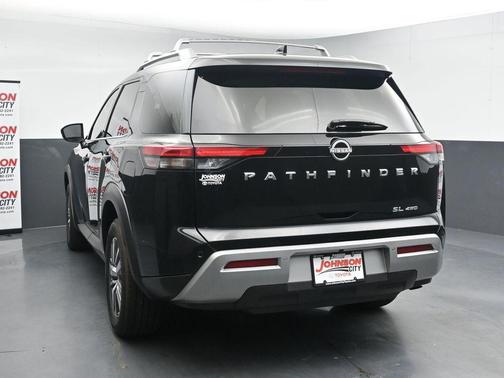 Super Black 2023 Nissan Pathfinder SL 4WD