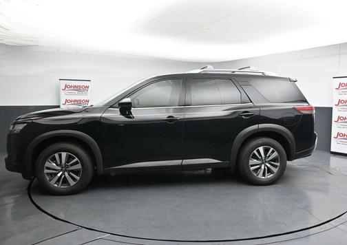 Super Black 2023 Nissan Pathfinder SL 4WD