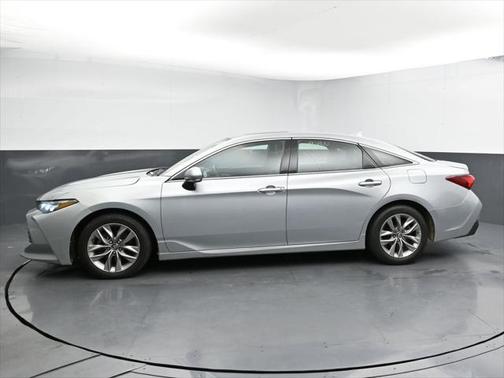 2020 Toyota Avalon XLE