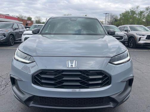 Urban Gray Pearl 2024 Honda HR-V AWD Sport