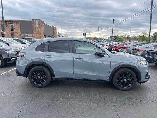 Urban Gray Pearl 2024 Honda HR-V AWD Sport