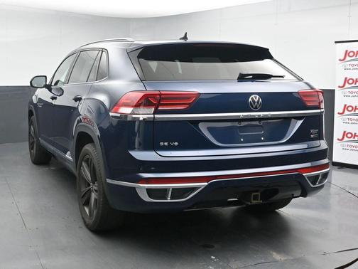 Tourmaline Blue Metallic 2021 Volkswagen Atlas Cross Sport 3.6L V6 SE w/Technology R-Line