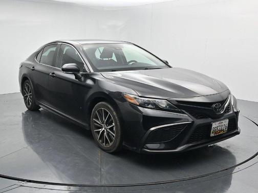Midnight Black Metallic 2024 Toyota Camry SE