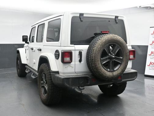 2023 Jeep Wrangler 4-Door Sahara Altitude 4x4