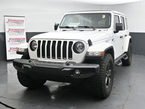 2023 Jeep Wrangler 4-Door Sahara Altitude 4x4