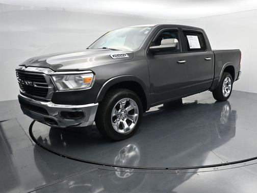 Granite Crystal Metallic Clearcoat 2019 RAM 1500 Big Horn
