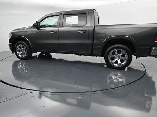 Granite Crystal Metallic Clearcoat 2019 RAM 1500 Big Horn