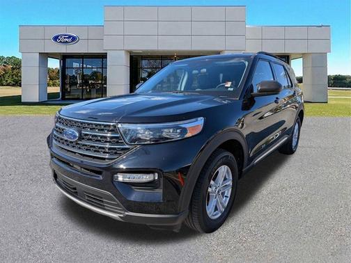 Agate Black Metallic 2023 Ford Explorer XLT