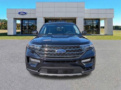 Agate Black Metallic 2023 Ford Explorer XLT