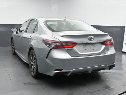 Celestial Silver Metallic 2023 Toyota Camry SE