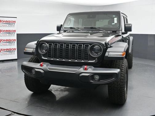 Black Clearcoat 2024 Jeep Wrangler Rubicon