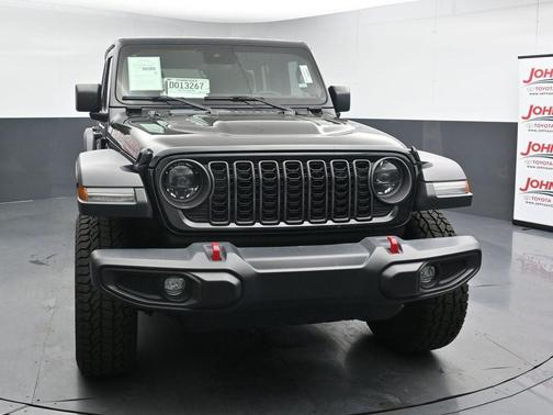 Black Clearcoat 2024 Jeep Wrangler Rubicon