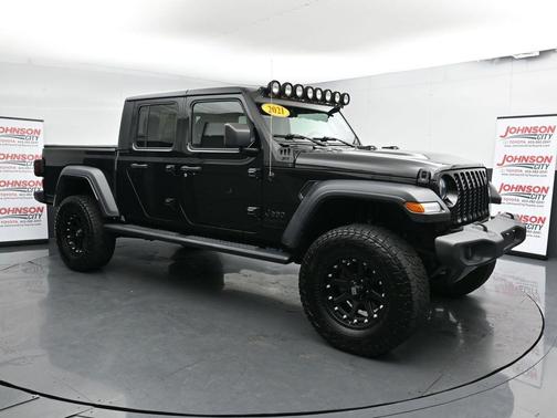 2021 Jeep Gladiator Sport