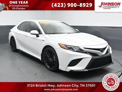 Super White 2020 Toyota Camry SE