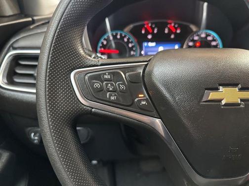 Sterling Gray Metallic 2024 Chevrolet Equinox 1LT