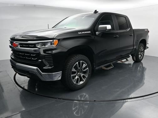 Black 2022 Chevrolet Silverado 1500 LT