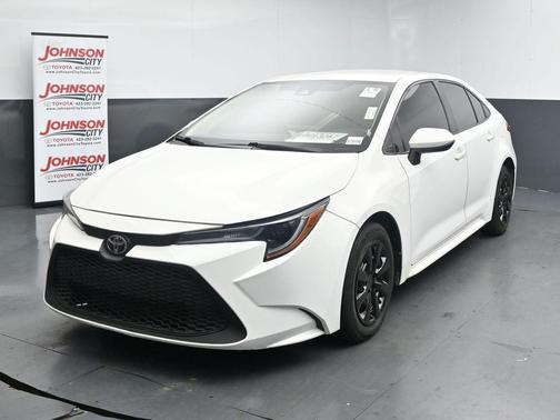White 2022 Toyota Corolla LE