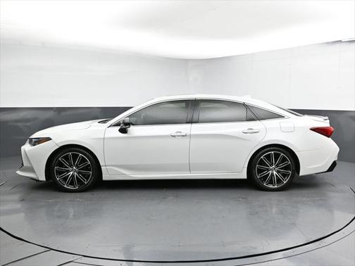 2019 Toyota Avalon Touring