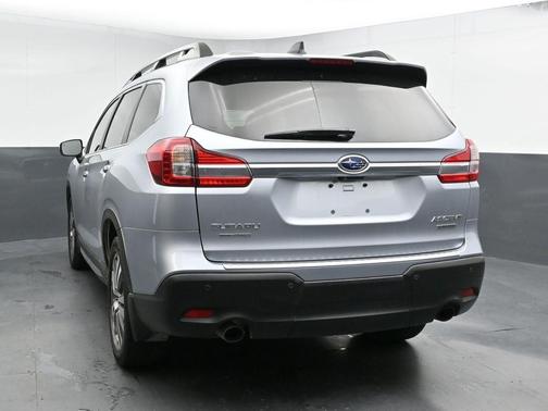 2022 Subaru Ascent Limited 8-Passenger