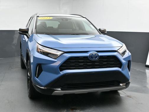 2023 Toyota RAV4 Hybrid SE