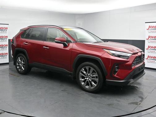 Pearl 2025 Toyota RAV4 Limited