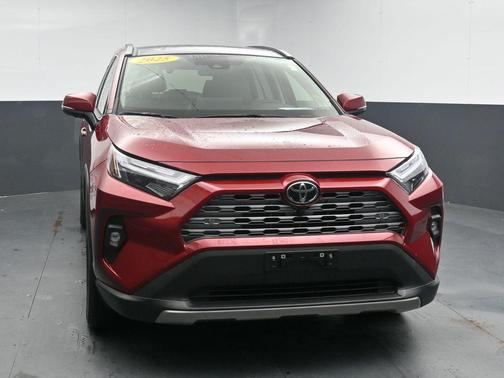 Pearl 2025 Toyota RAV4 Limited