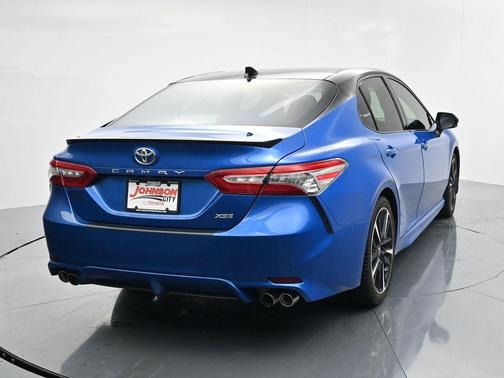 02qq 2019 Toyota Camry XSE