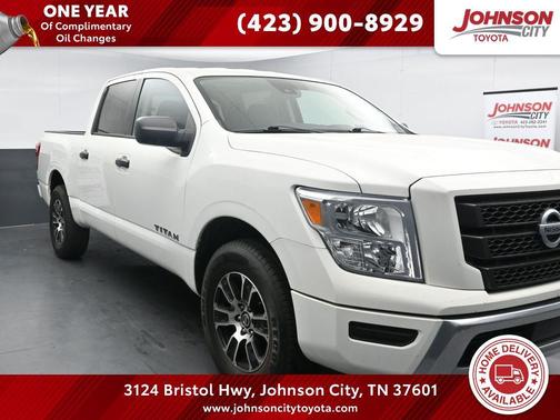 2022 Nissan Titan SV