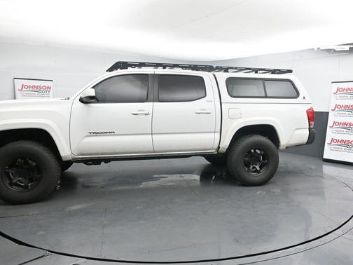 2017 Toyota Tacoma SR5