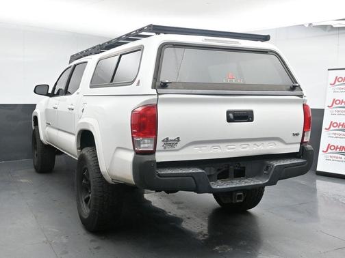 2017 Toyota Tacoma SR5