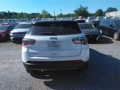 Bright White Clearcoat 2024 Jeep Compass Limited