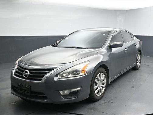 Gun Metallic 2015 Nissan Altima 2.5 S