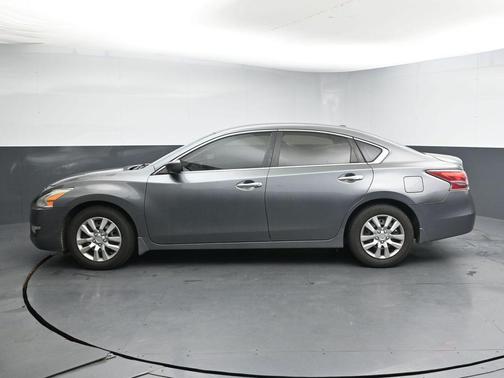 Gun Metallic 2015 Nissan Altima 2.5 S