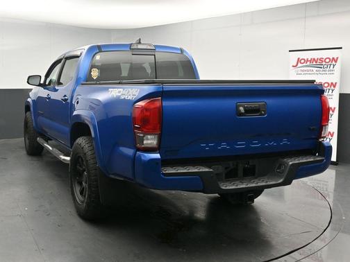 Blazing Blue Pearl 2017 Toyota Tacoma TRD Sport