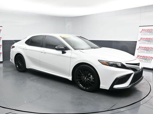 Ice Cap 2024 Toyota Camry SE