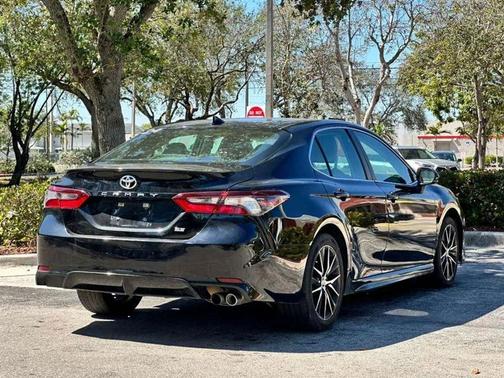 Midnight Black Metallic 2023 Toyota Camry SE