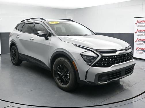 Wolf Gray/Ebony Black Roof 2023 Kia Sportage S