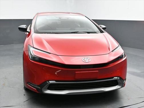 2025 Toyota Prius XLE