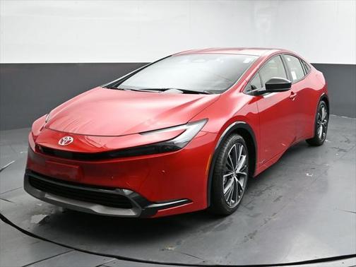 2025 Toyota Prius XLE