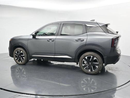 Gun Metallic 2025 Nissan Kicks SV