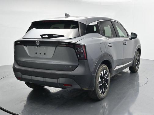 Gun Metallic 2025 Nissan Kicks SV
